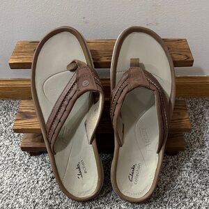 Clarks Tan and Cream Wesley Sandals